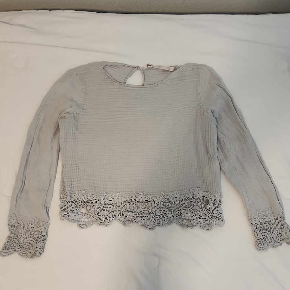 Light Gray Lace-Hem Long Sleeve Women's Top